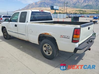Drugie zdjęcie samochodu z przodu: 2004 GMC NEW SIERRA K1500 VIN:1GTEK19T84Z191574 - miniatura