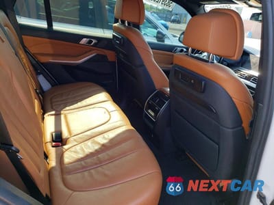 Zdjęcie 11 z 14 samochodu: 2019 BMW X5 XDRIVE50I VIN:5UXJU2C53KLN66228 - miniatura