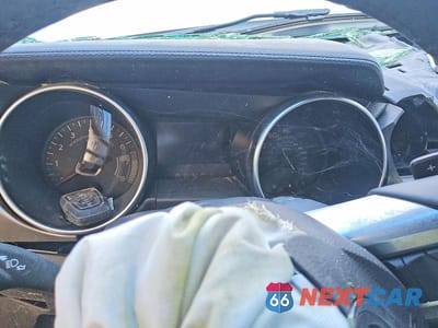 Zdjęcie 9 z 13 samochodu: 2020 FORD MUSTANG VIN:1FA6P8TH5L5147952 - miniatura