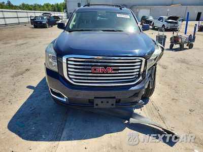 Piąte zdjęcie samochodu w środku: 2017 GMC YUKON VIN:1GKS2BKC1HR266922 - miniatura