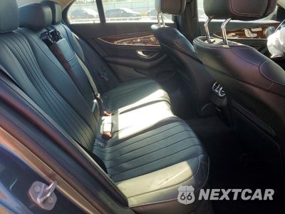 Zdjęcie 10 z 12 samochodu: 2017 MERCEDES-BENZ E 300 4MATIC VIN:WDDZF4KB6HA119047 - miniatura