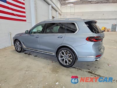 Drugie zdjęcie samochodu z przodu: 2025 BMW X7 XDRIVE40I VIN:5UX23EM02S9Z25917 - miniatura