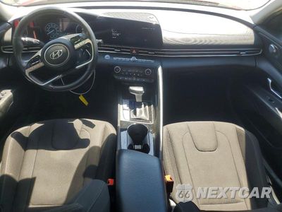 Zdjęcie 8 z 12 samochodu: 2023 HYUNDAI ELANTRA SEL VIN:KMHLS4AG2PU563818 - miniatura
