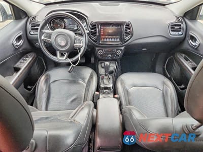Zdjęcie 8 z 13 samochodu: 2019 JEEP COMPASS LIMITED VIN:3C4NJDCB6KT791860 - miniatura