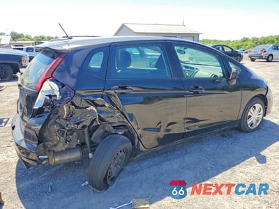 Trzecie zdjęcie samochodu z tyłu: 2020 HONDA FIT LX VIN:3HGGK5H48LM710487 - miniatura