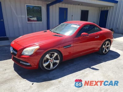 2013 MERCEDES-BENZ SLK 350 WDDPK5HA1DF050093 - główne zdjęcie licytacji z USA - miniatura