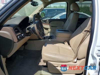 Zdjęcie 7 z 13 samochodu: 2010 CHEVROLET SUBURBAN K1500 LT VIN:1GNUKJE35AR188085 - miniatura