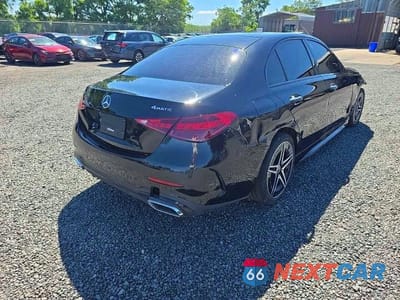 Czwarte zdjęcie samochodu z boku: 2023 MERCEDES-BENZ C 300 4MATIC VIN:W1KAF4HB2PR152986 - miniatura