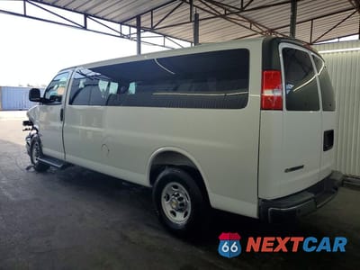Drugie zdjęcie samochodu z przodu: 2025 CHEVROLET EXPRESS G3500 LT VIN:1GAZGPFP0S1259514 - miniatura