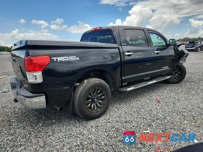 Trzecie zdjęcie samochodu z tyłu: 2012 TOYOTA TUNDRA CREWMAX LIMITED VIN:5TFFY5F1XCX123378 - miniatura