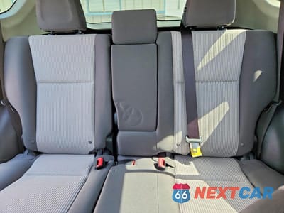 Zdjęcie 10 z 13 samochodu: 2014 TOYOTA RAV4 LE VIN:JTMBFREV7EJ007237 - miniatura