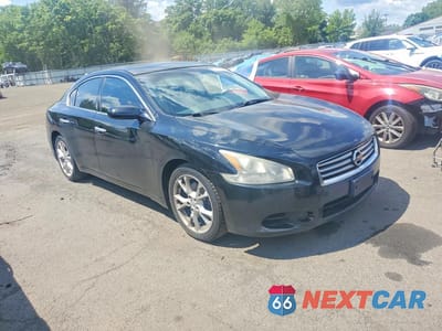 Czwarte zdjęcie samochodu z boku: 2012 NISSAN MAXIMA 3.5 S VIN:1N4AA5AP6CC835278 - miniatura