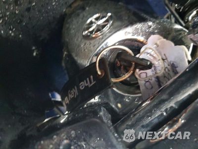 Zdjęcie 8 z 9 samochodu: 2013 YAMAHA XVS1300 CT VIN:JYAVP32E9DA003079 - miniatura