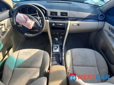 Zdjęcie 8 z 13 samochodu: 2006 MAZDA 3 I VIN:JM1BK12F861443106 - miniatura