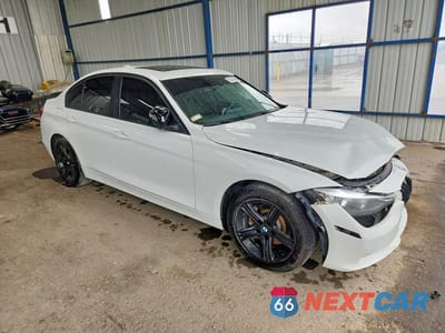 Czwarte zdjęcie samochodu z boku: 2015 BMW 320 I XDRIVE VIN:WBA3C3G53FNS73661 - miniatura