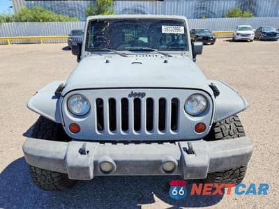 Piąte zdjęcie samochodu w środku: 2009 JEEP WRANGLER UNLIMITED RUBICON VIN:1J8GA69129L729423 - miniatura