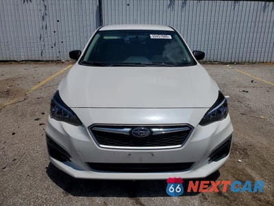 Piąte zdjęcie samochodu w środku: 2019 SUBARU IMPREZA VIN:4S3GTAB6XK3719237 - miniatura