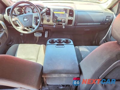 Zdjęcie 8 z 12 samochodu: 2013 CHEVROLET SILVERADO K1500 LT VIN:3GCPKSE21DG234454 - miniatura
