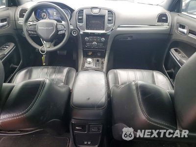 Zdjęcie 8 z 13 samochodu: 2023 CHRYSLER 300 S VIN:2C3CCABG3PH569603 - miniatura