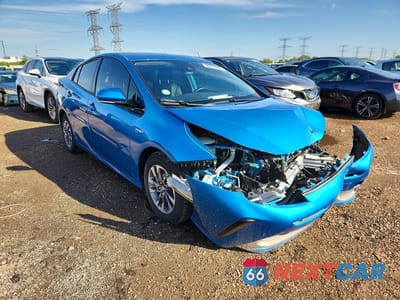 Czwarte zdjęcie samochodu z boku: 2019 TOYOTA PRIUS LIMITED VIN:JTDKARFUXK3069008 - miniatura