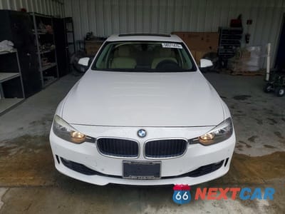 Piąte zdjęcie samochodu w środku: 2014 BMW 328 XI VIN:WBA3B3C58EJ977353 - miniatura
