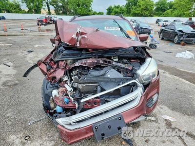 Piąte zdjęcie samochodu w środku: 2018 FORD ESCAPE SE VIN:1FMCU0GD0JUB51758 - miniatura