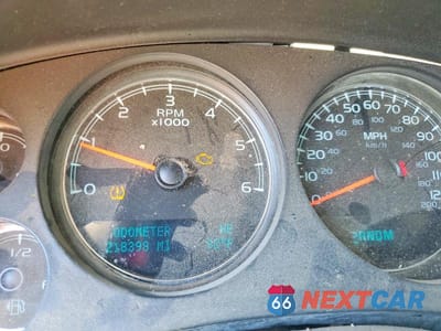 Zdjęcie 9 z 13 samochodu: 2009 CHEVROLET SUBURBAN C1500 LT VIN:1GNFC26J29J105876 - miniatura