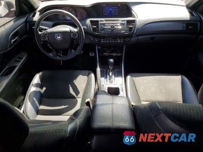 Zdjęcie 8 z 13 samochodu: 2017 HONDA ACCORD SPORT VIN:1HGCR2F58HA244097 - miniatura