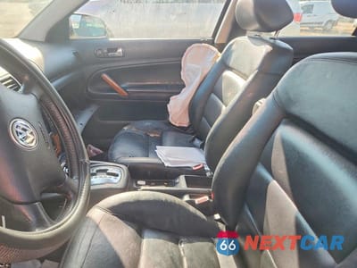 Zdjęcie 7 z 12 samochodu: 2000 VOLKSWAGEN PASSAT GLX 4MOTION VIN:WVWWH23B1YE390875 - miniatura