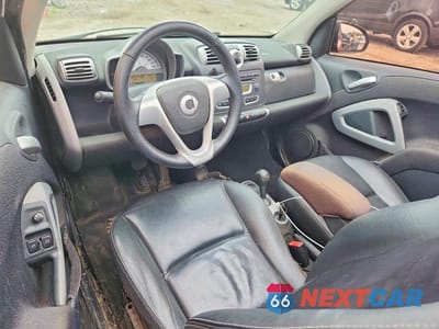 Zdjęcie 8 z 13 samochodu: 2009 SMART FORTWO PASSION VIN:WMEEK31X79K238198 - miniatura