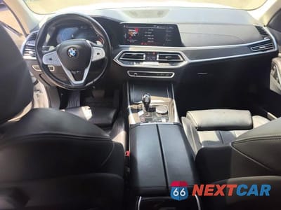 Zdjęcie 9 z 14 samochodu: 2019 BMW X7 XDRIVE40I VIN:5UXCW2C54KL082958 - miniatura