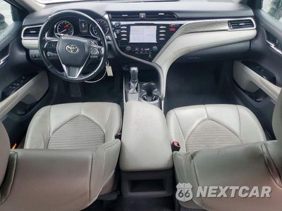 Zdjęcie 8 z 13 samochodu: 2018 TOYOTA CAMRY SE VIN:4T1B11HK7JU040874 - miniatura