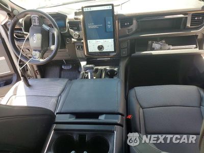 Zdjęcie 8 z 12 samochodu: 2023 FORD F150 LIGHTNING PRO VIN:1FT6W1EV7PWG45058 - miniatura