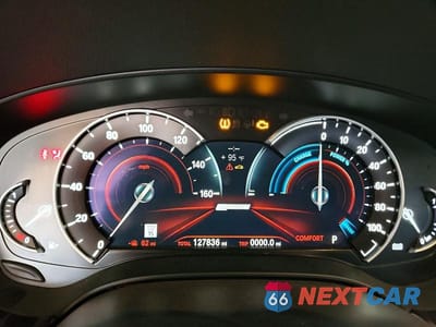 Zdjęcie 9 z 12 samochodu: 2019 BMW 530E VIN:WBAJA9C53KB392649 - miniatura