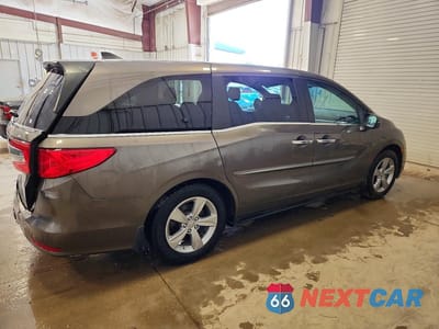 Trzecie zdjęcie samochodu z tyłu: 2019 HONDA ODYSSEY EXL VIN:5FNRL6H78KB138506 - miniatura