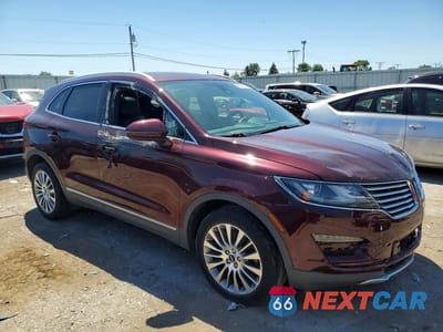 Czwarte zdjęcie samochodu z boku: 2018 LINCOLN MKC RESERVE VIN:5LMCJ3D94JUL20557 - miniatura