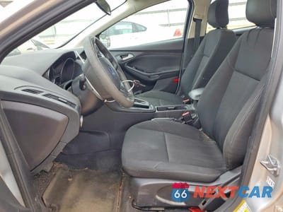 Zdjęcie 7 z 12 samochodu: 2018 FORD FOCUS SE VIN:1FADP3F29JL324223 - miniatura