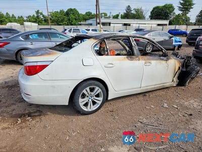Trzecie zdjęcie samochodu z tyłu: 2009 BMW 528 I VIN:WBANU53539C117403 - miniatura