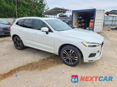 Czwarte zdjęcie samochodu z boku: 2020 VOLVO XC60 T5 MOMENTUM VIN:YV4102RK6L1561819 - miniatura