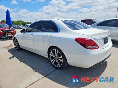 Drugie zdjęcie samochodu z przodu: 2018 MERCEDES-BENZ C 300 VIN:55SWF4JB7JU241796 - miniatura