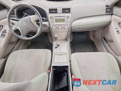 Zdjęcie 8 z 12 samochodu: 2010 TOYOTA CAMRY LE VIN:4T4BF3EK5AR013230 - miniatura
