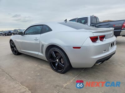 Drugie zdjęcie samochodu z przodu: 2011 CHEVROLET CAMARO 2SS VIN:2G1FK1EJ7B9202153 - miniatura