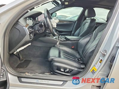 Zdjęcie 7 z 12 samochodu: 2019 BMW 5 SERIES 530E XDRIVE VIN:WBAJA9C55KB392894 - miniatura