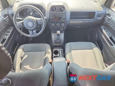 Zdjęcie 8 z 12 samochodu: 2012 JEEP COMPASS SPORT VIN:1C4NJCBAXCD605487 - miniatura