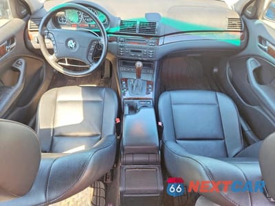 Zdjęcie 8 z 12 samochodu: 2005 BMW 330 XI VIN:WBAEW53435PN40003 - miniatura