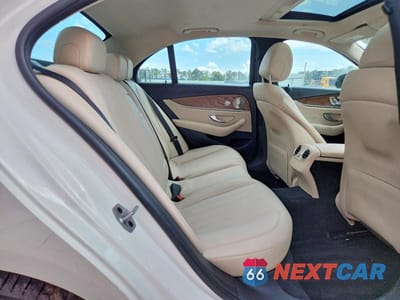 Zdjęcie 10 z 12 samochodu: 2020 MERCEDES-BENZ E 350 4MATIC VIN:WDDZF8EB6LA700902 - miniatura