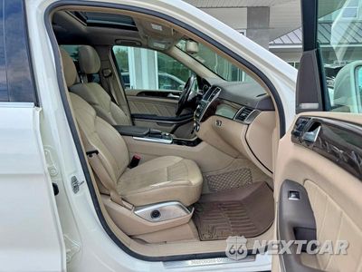 Piąte zdjęcie samochodu w środku: 2013 MERCEDES-BENZ GL 450 4MATIC VIN:4JGDF7CE0DA157944 - miniatura