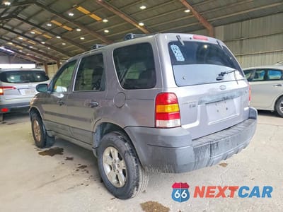 Drugie zdjęcie samochodu z przodu: 2007 FORD ESCAPE XLT VIN:1FMYU03137KA10625 - miniatura