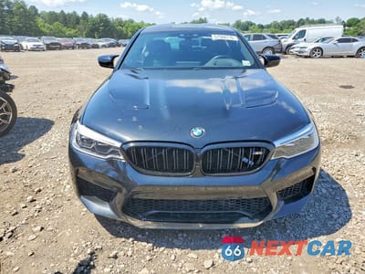 Piąte zdjęcie samochodu w środku: 2019 BMW M5 VIN:WBSJF0C5XKB284151 - miniatura