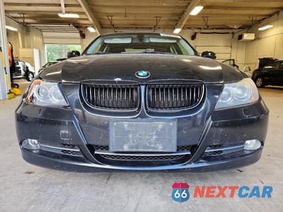 Piąte zdjęcie samochodu w środku: 2006 BMW 330 VIN:WBAVD33536KV64173 - miniatura